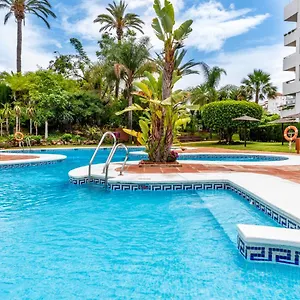 Livescape Medina Garden Marbella